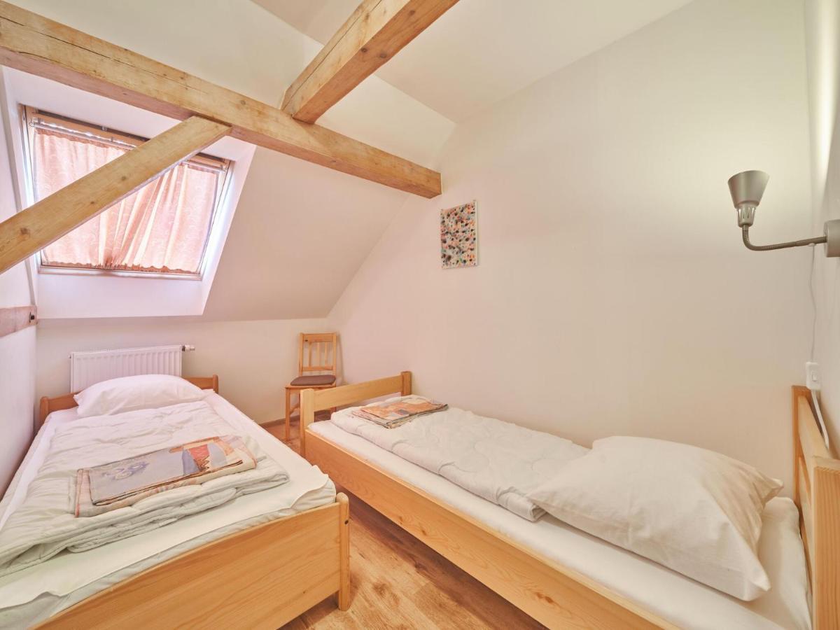 Holiday Home In Lampertice With Swimming Pool المظهر الخارجي الصورة